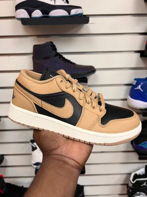 Air Jordan 1 Low - Desert Tan and Black