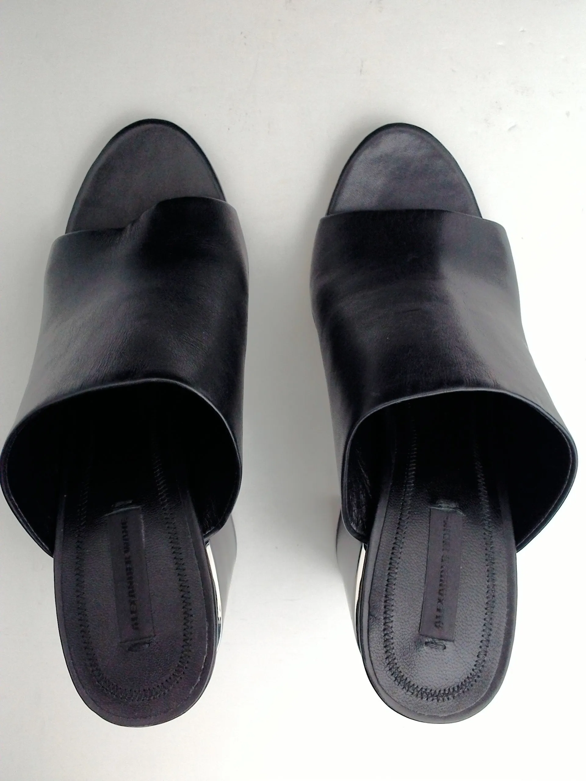 Alexander Wang Women's Avery Black Leather Size 39.5